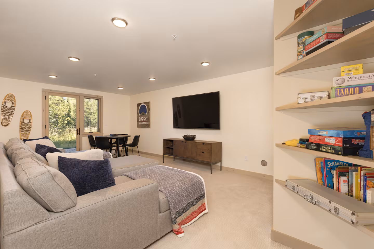 21e2e9f6-ec27-4103-8475-023bad338706 21e2e9f6-ec27-4103-8475-023bad338706